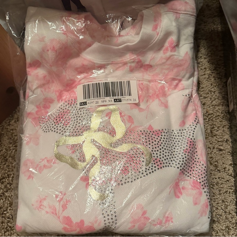 LoveShackFancy victoria’s secret PINK dog Top sweatshirt oversized bling NWT - Picture 2 of 7